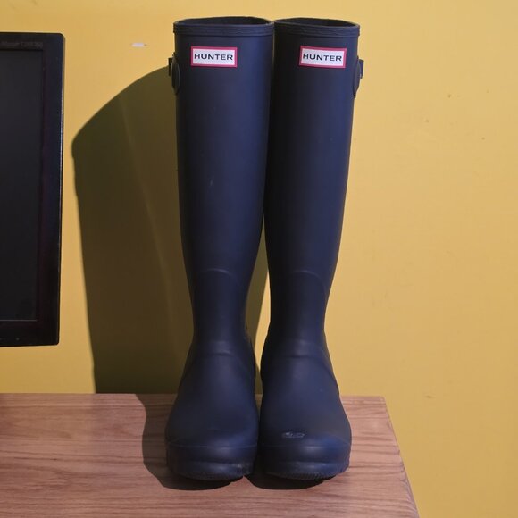 Hunter Womens Matte Navy Blue Size 8 Original Tall Rubber Rain Boots Waterproof - Picture 1 of 10